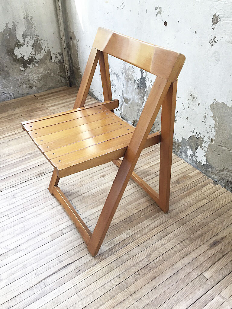 Folding chair
