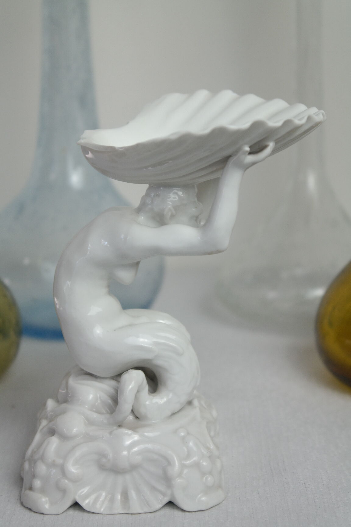 Empty Pocket Shell & Character Porcelain White De Capodimonte Italy XX th