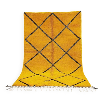 Handmade Moroccan rug 250cm x 150cm
