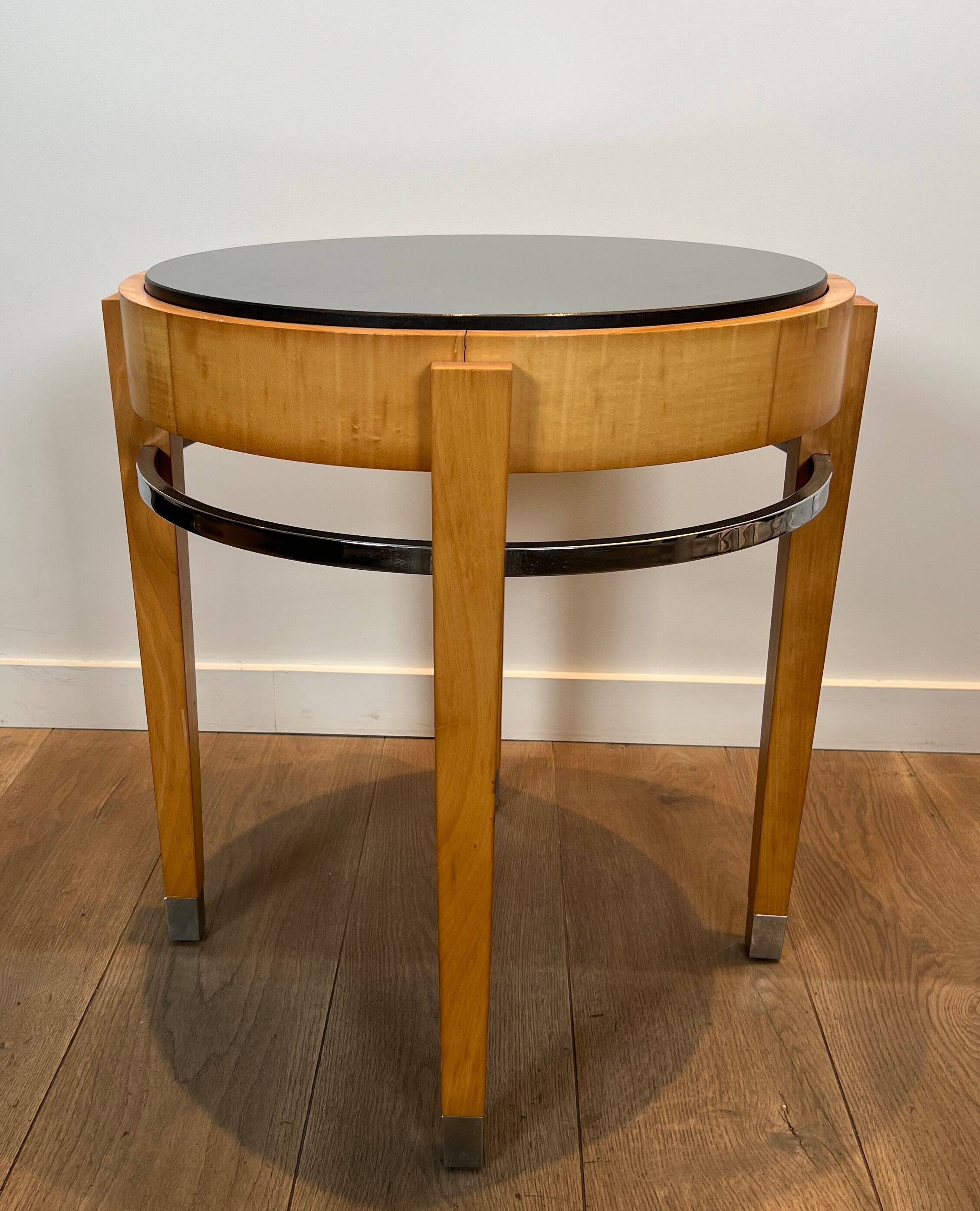 Pedestal table in sycamore veneer, chrome and marble top