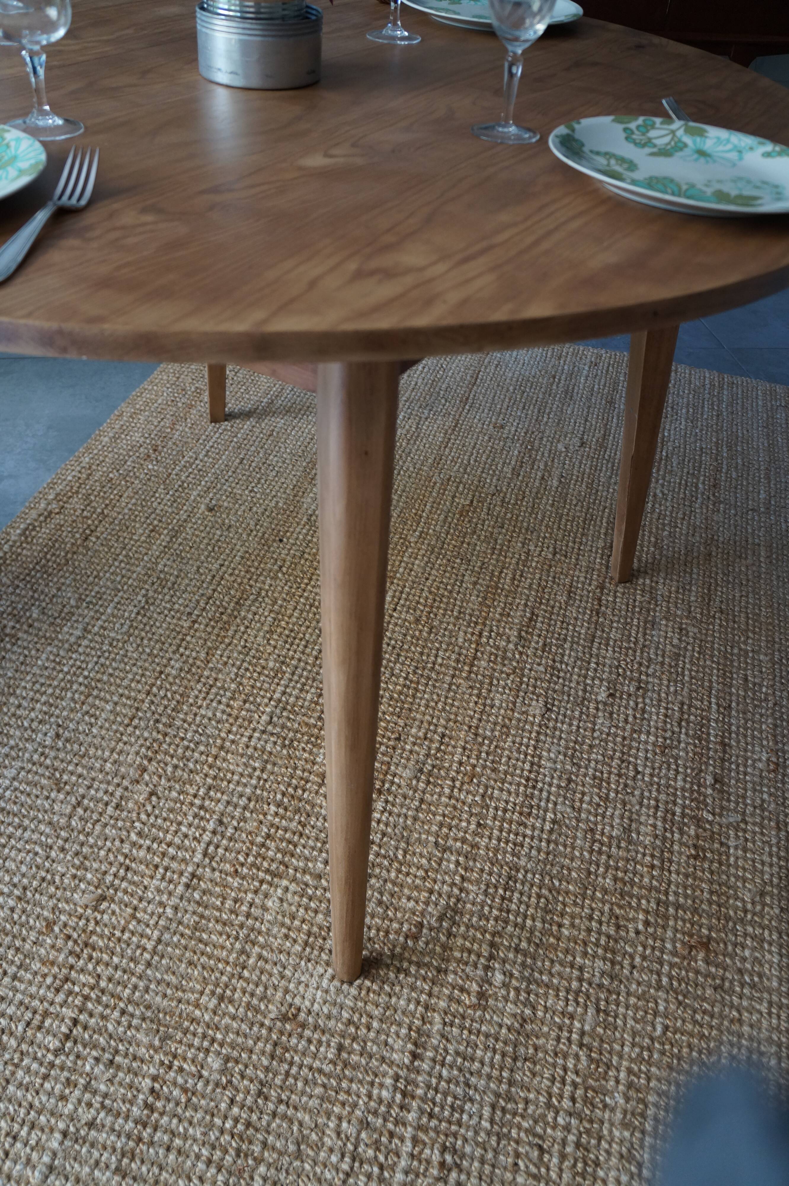 Round table