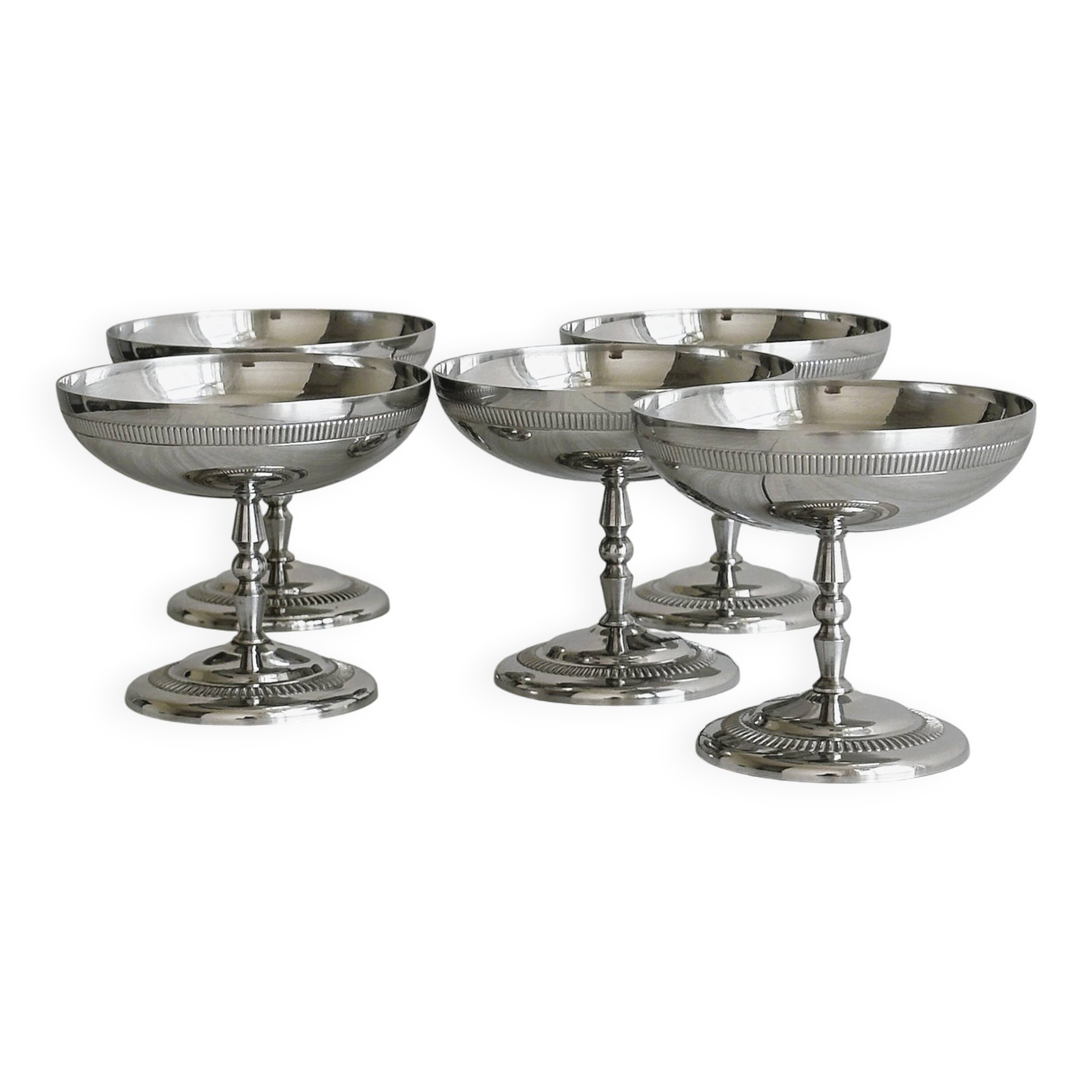 5 silver-plated metal cups