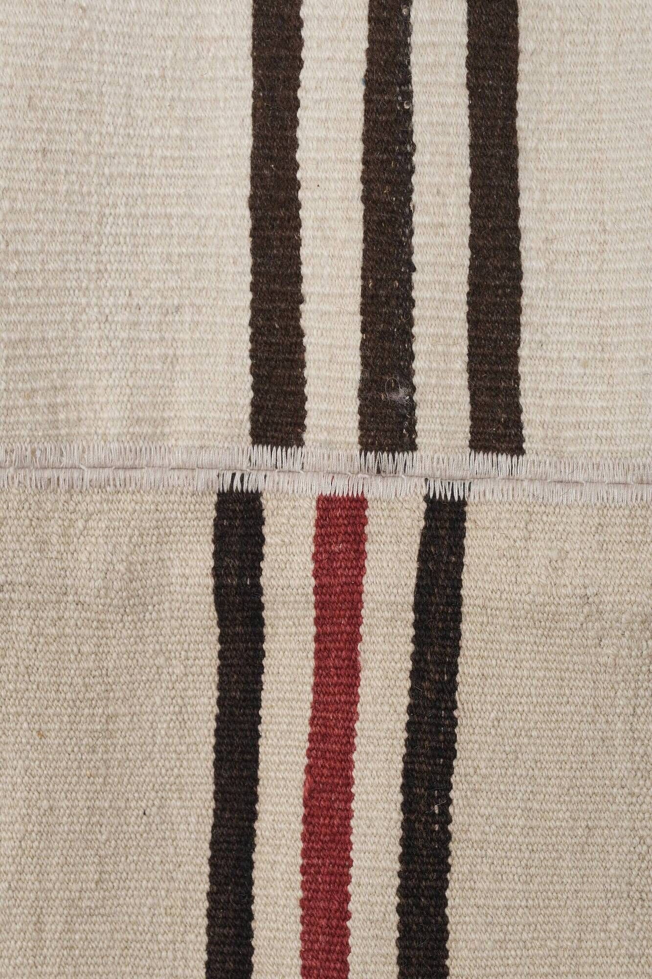 Vintage Turkish kilim, handwoven, 275x375 cm.