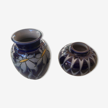 Set of 2 alsatian vases