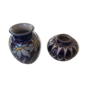 Set of 2 alsatian vases