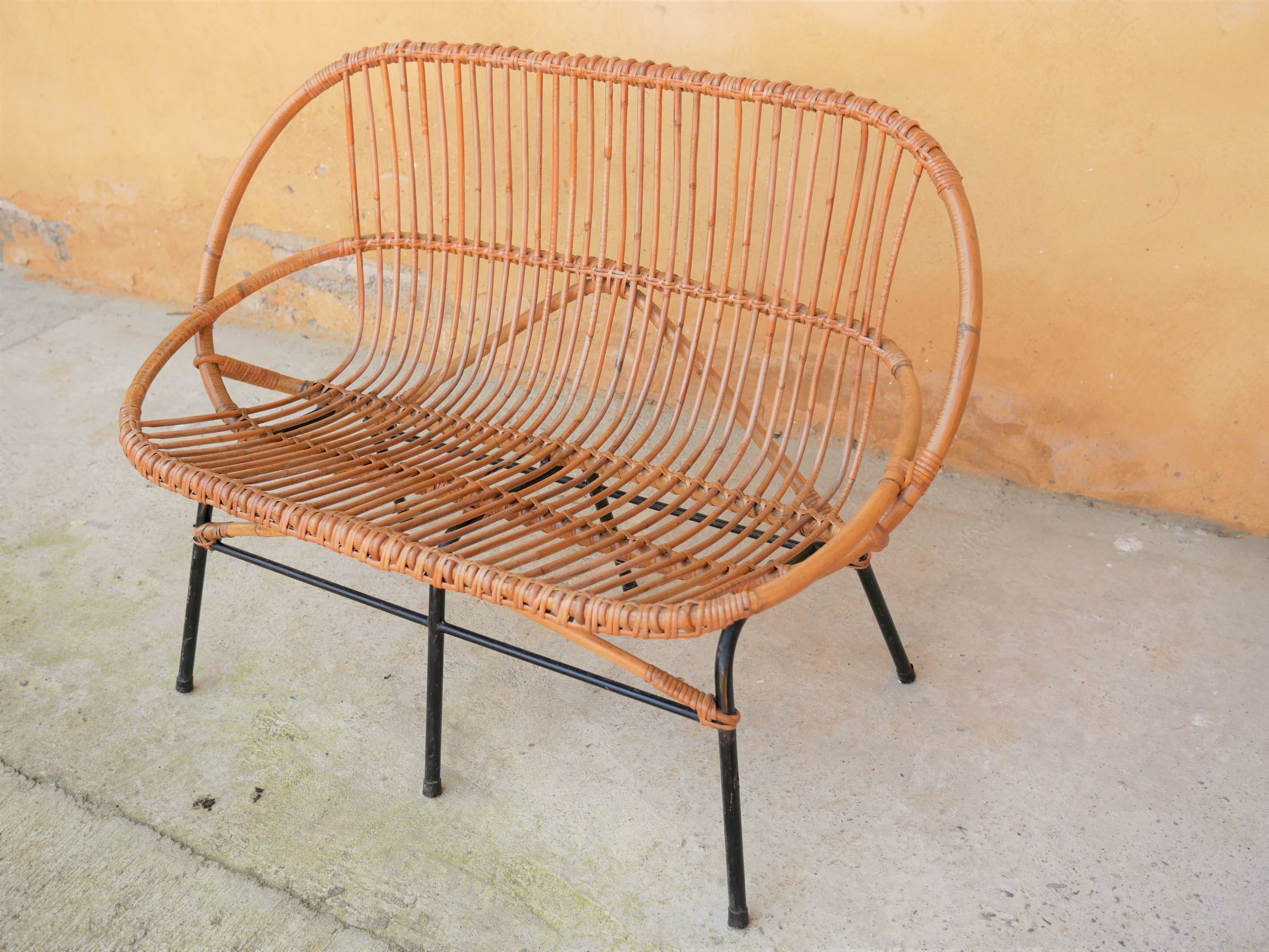 Vintage rattan bench feet metal