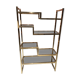 Étagère en métal doré