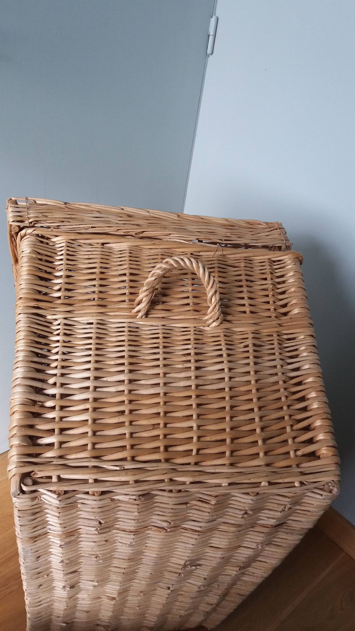 Wicker basket
