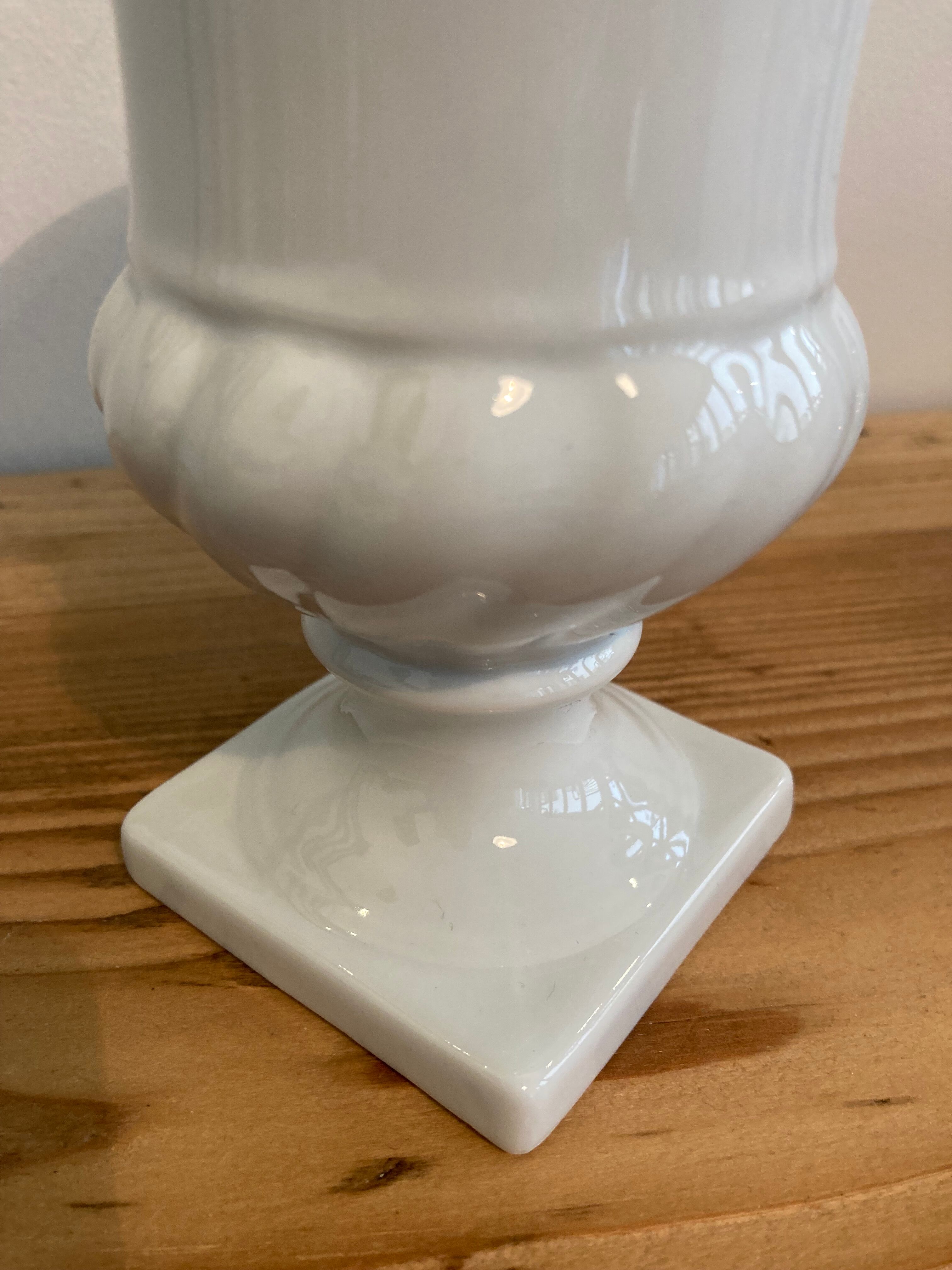 Medici vase in Limoges porcelain
