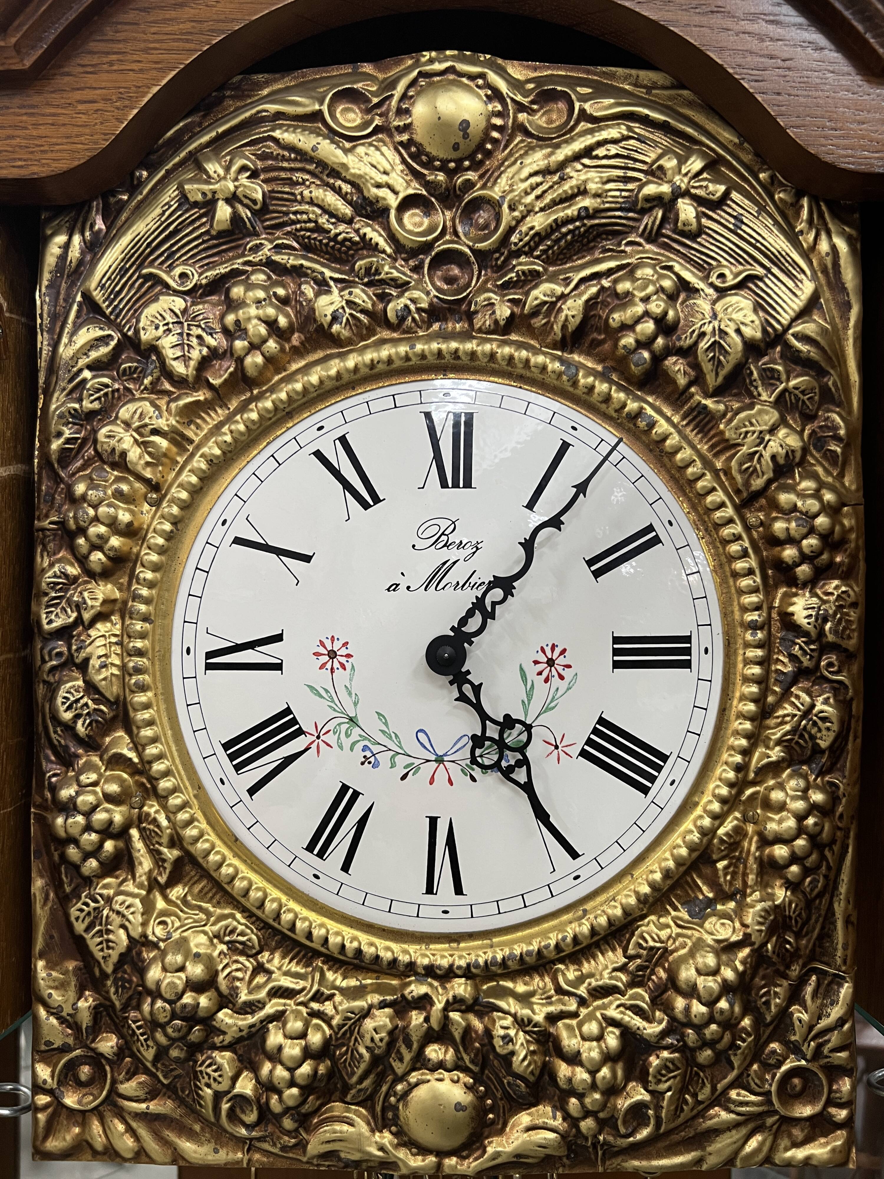 Artisanal Comtoise oak clock