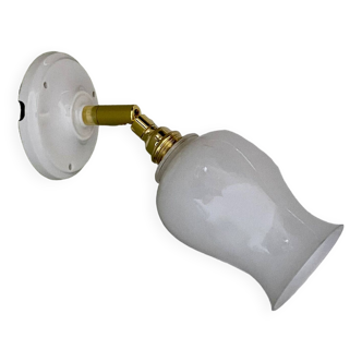 Vintage tulip wall lamp in white opaline