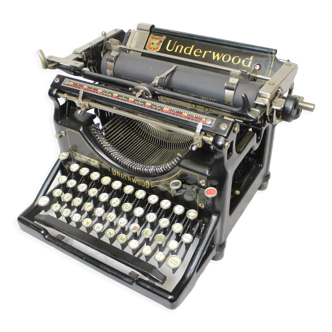 Restored typewriter Underwood USA 1920s