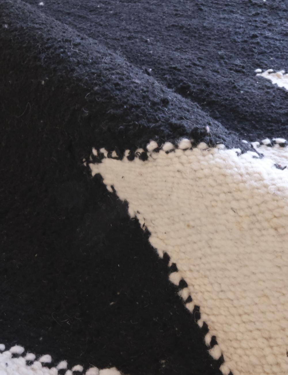 Minimalist Black Kilim Rug - 282 x 171 cm
