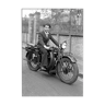 Moto jeune homme 1920