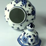 2 handpainted Delft vases with lid as a set, Vintage, marked