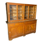 Laboratory showcase