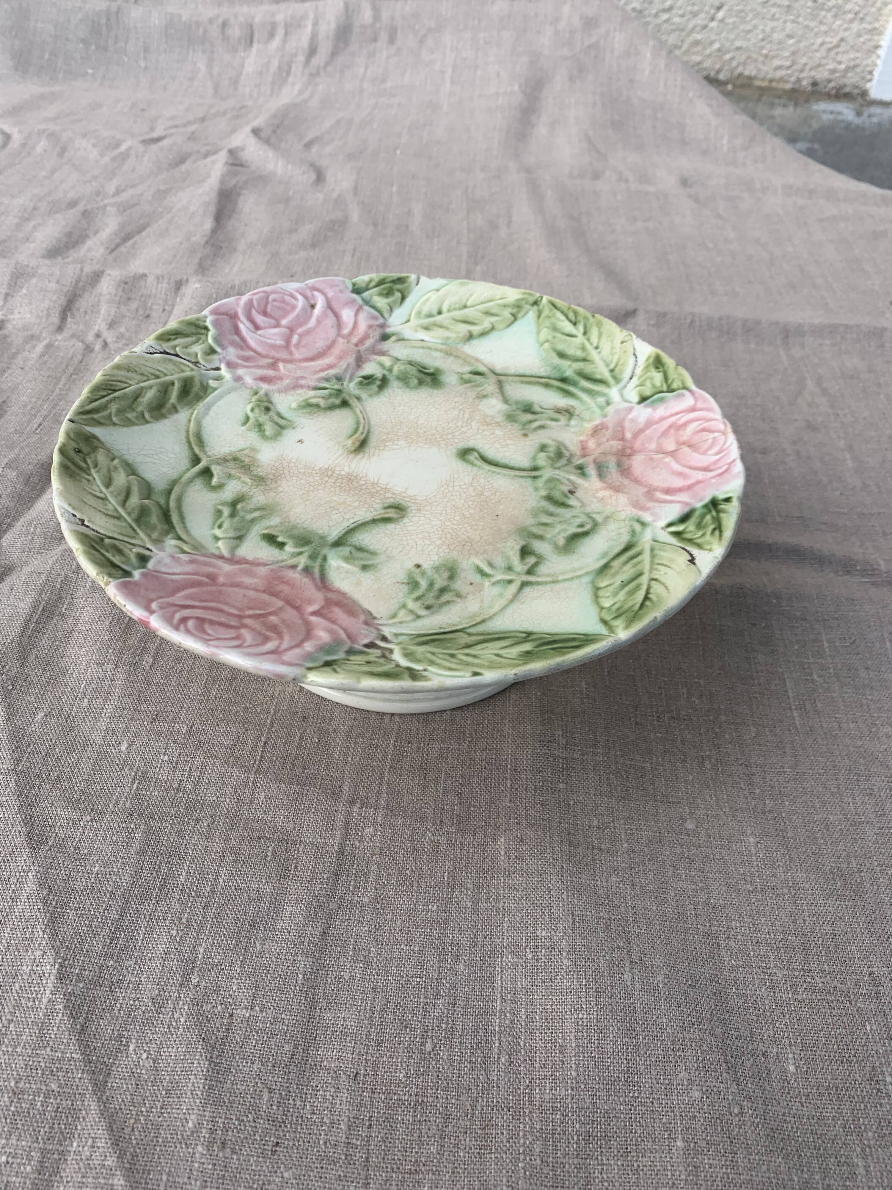 Compotier in slip pattern with art deco roses