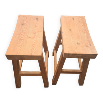 Solid pine stool
