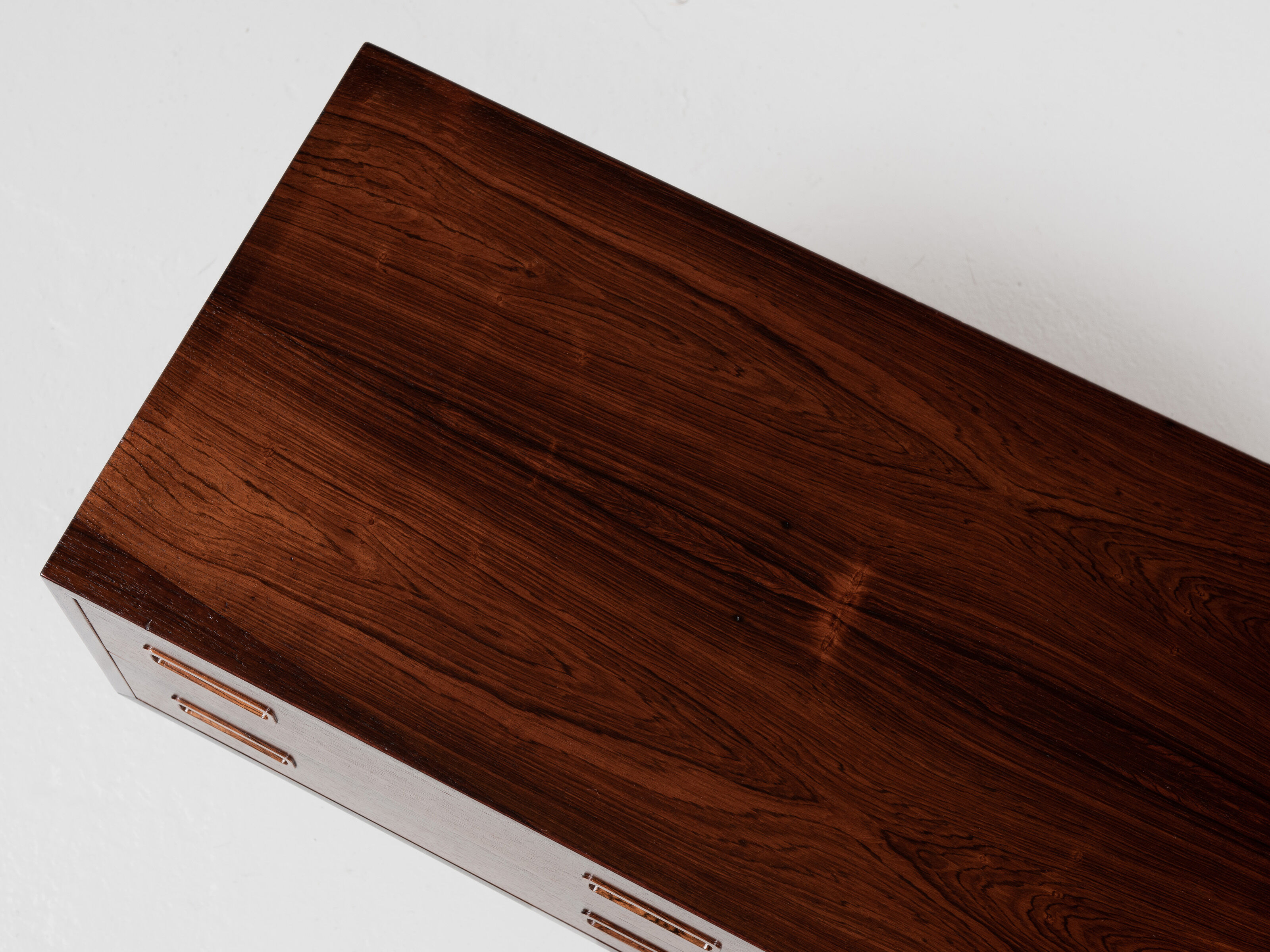 Midcentury Danish low chest of 2x2 drawers in rosewood by Hundevad 1960s