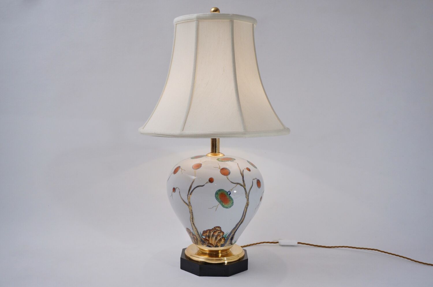 Giulia Mangani porcelain lamp chinoiserie with lychee, 1950`s ca, Italian