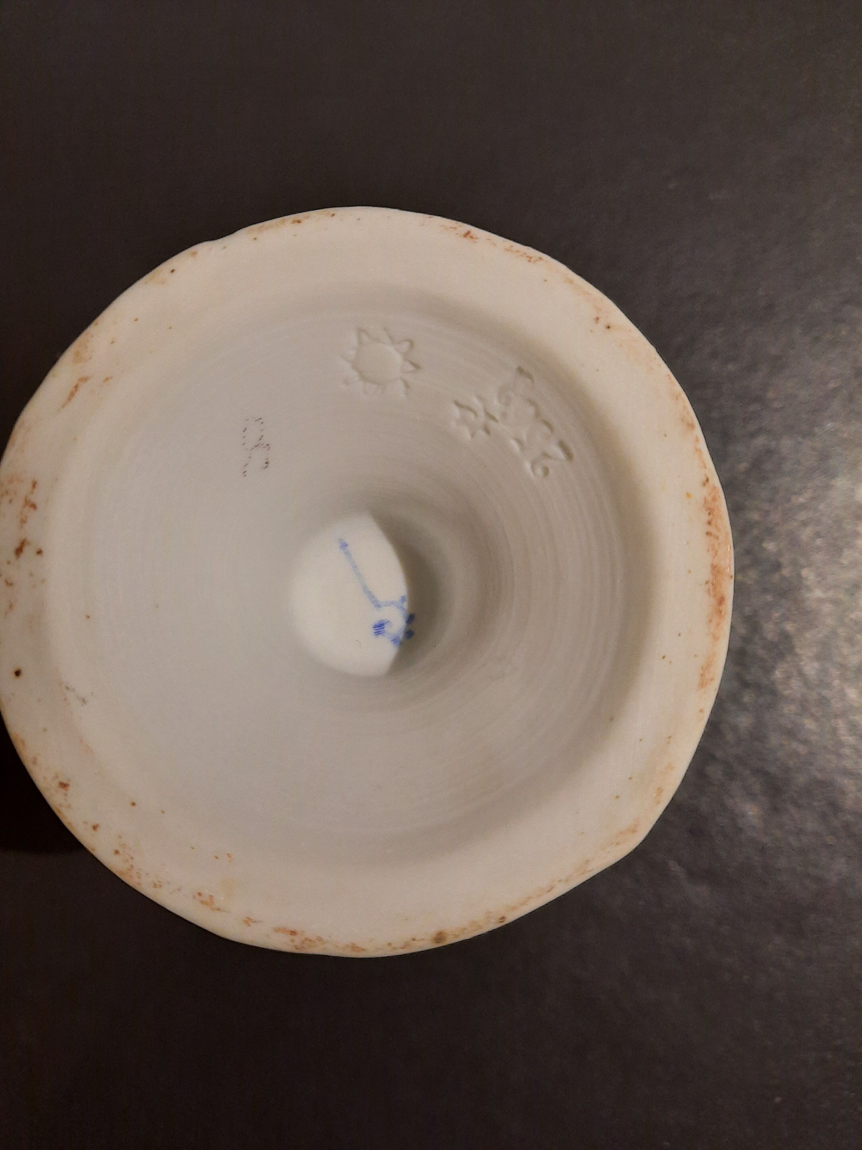 Vase biscuit porcelaine