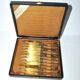 Lot de 12 couteaux à fromage vintage dorés en laiton et bois 1950 Coutelier Martin