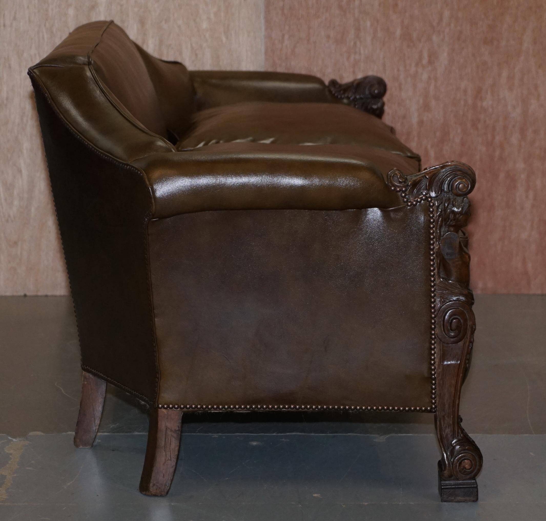 Restored Regency canapé in leather with sculpted Hermès frame.