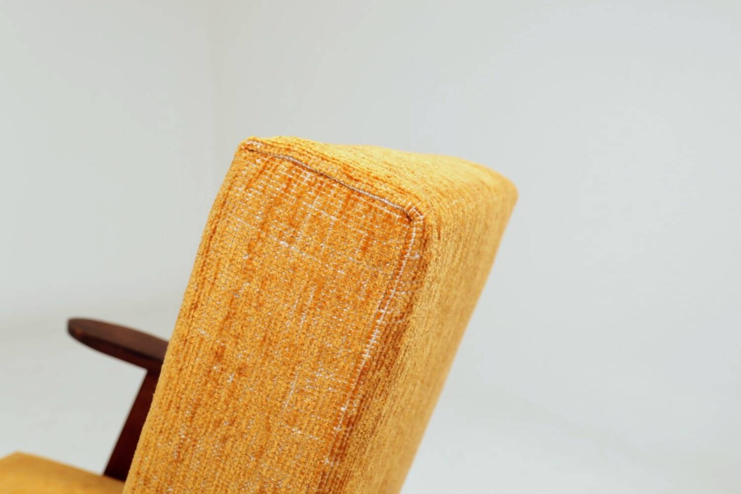 Pair de fauteuils vintage tissu orange l'année 1980