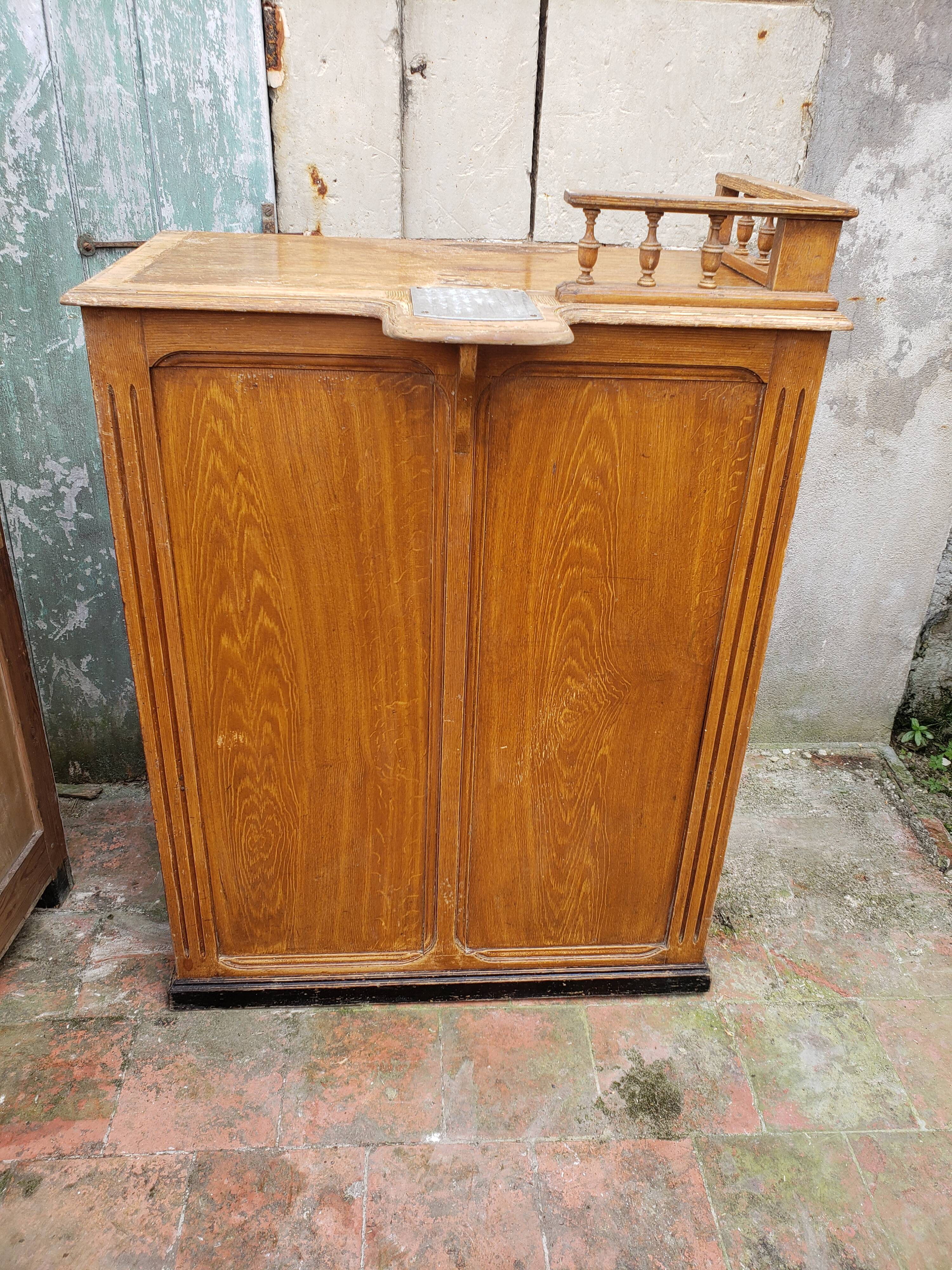 Counter box store furniture store 1900