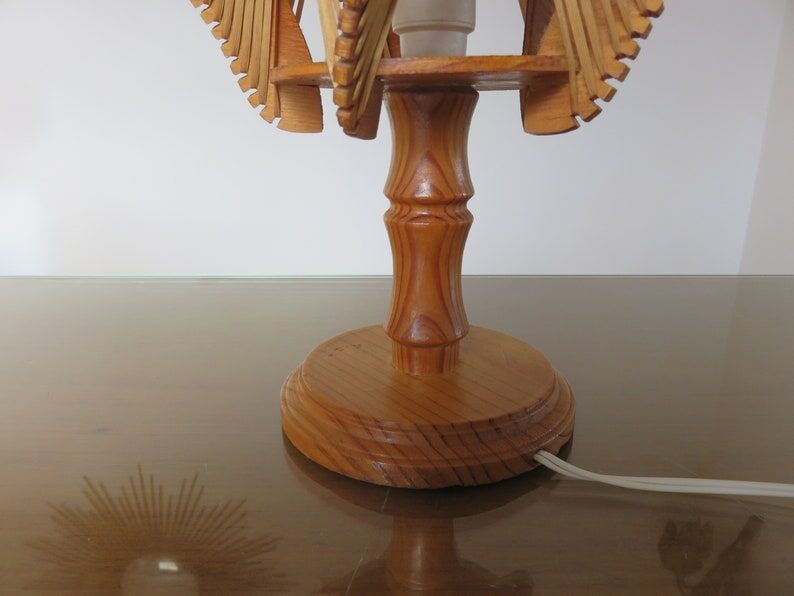 Scandinavian lamp, wire and wood, 60s 70s