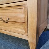 Oak chest of drawers