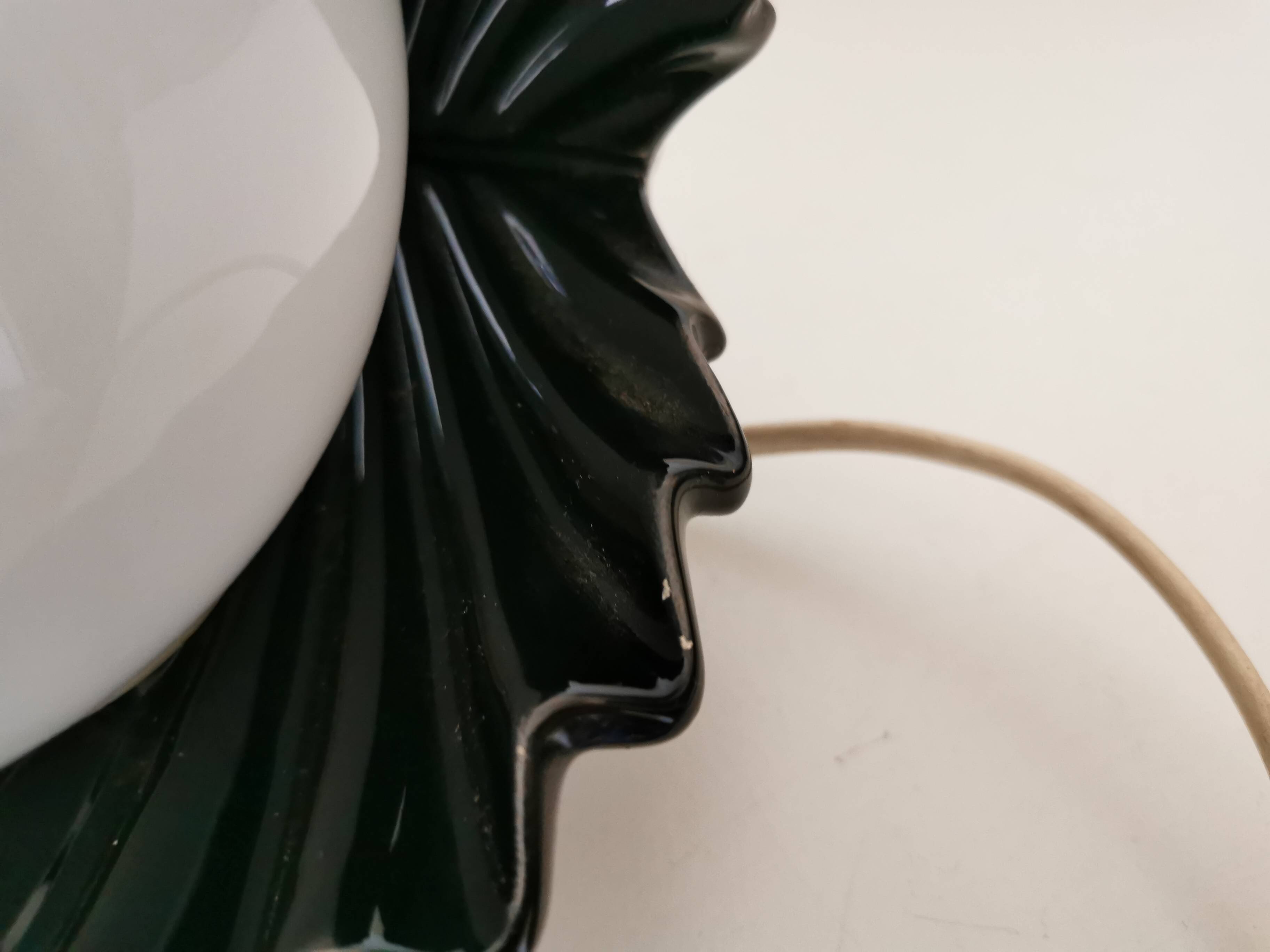 shell lamp, ceramic from the 80s