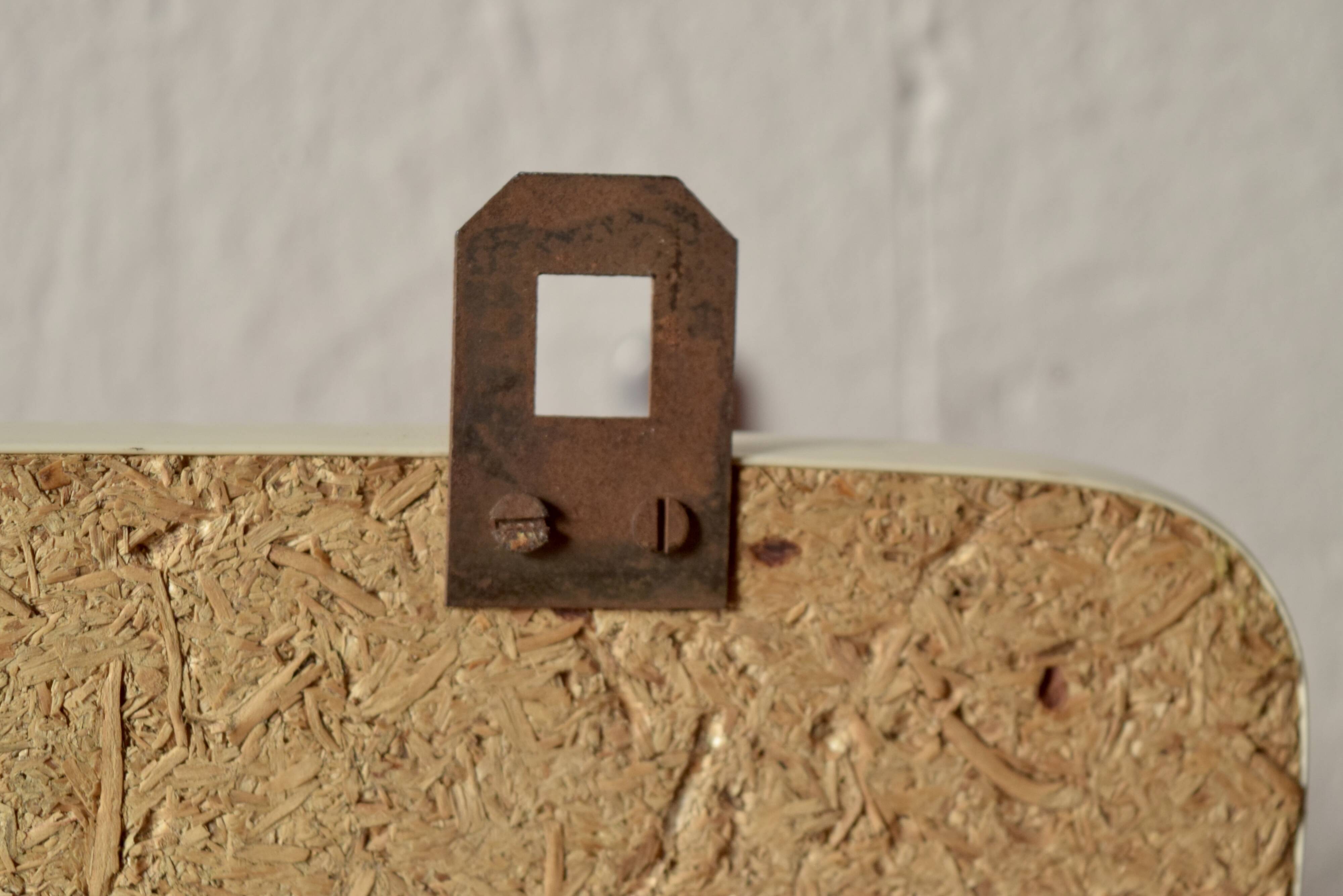 Vintage coat rack in red Formica - triple hook