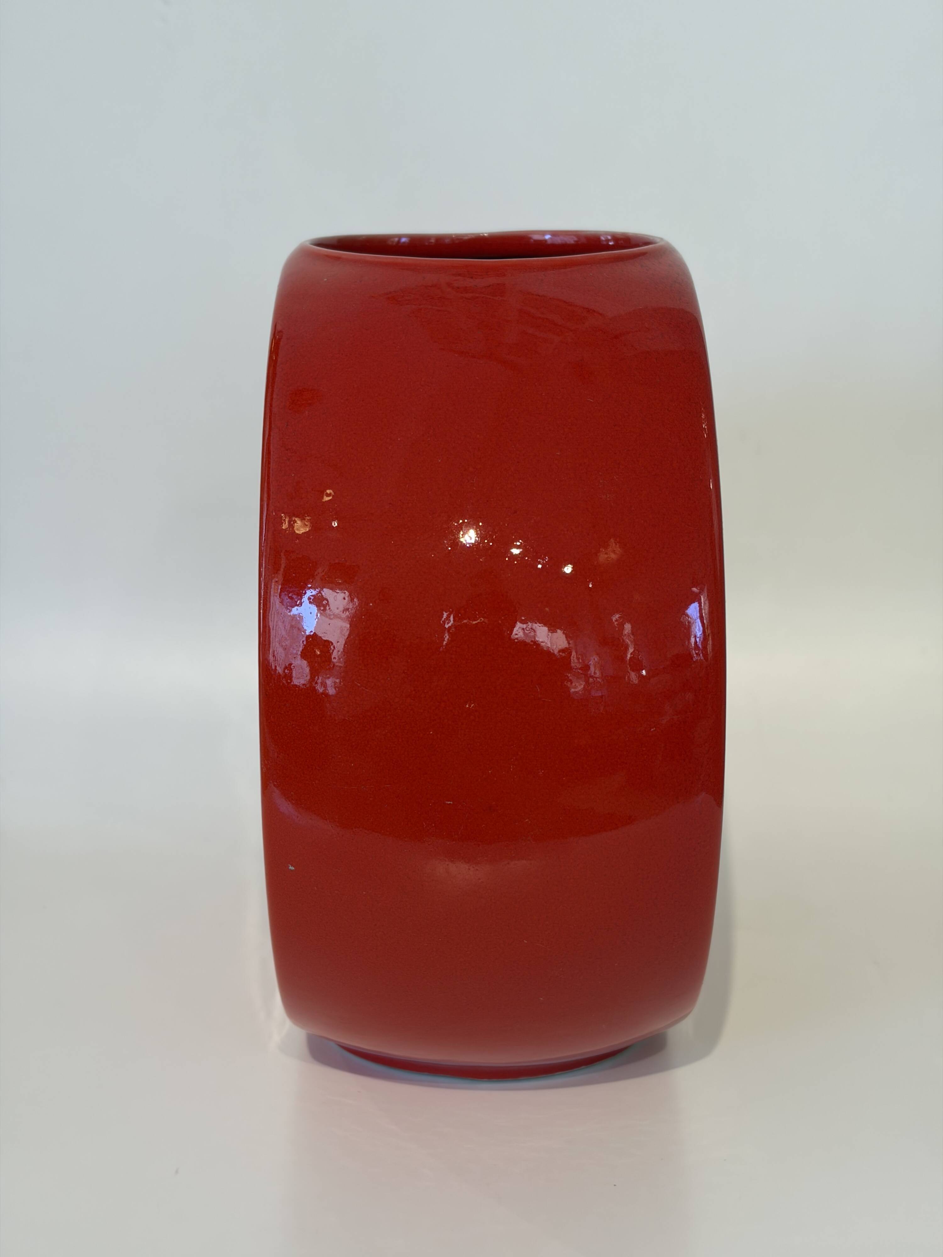 Italian geometric vase 1970