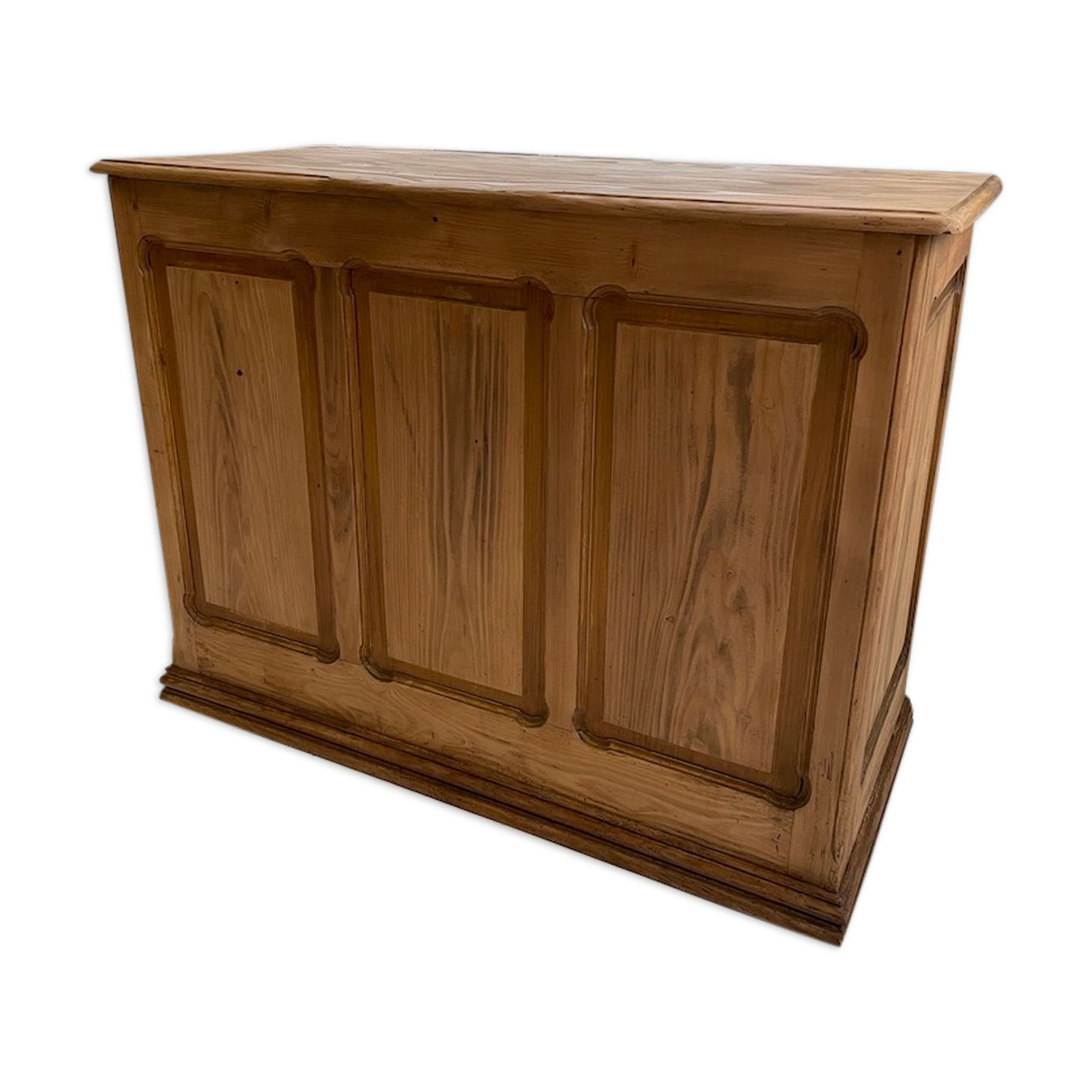 Pine shopping counter