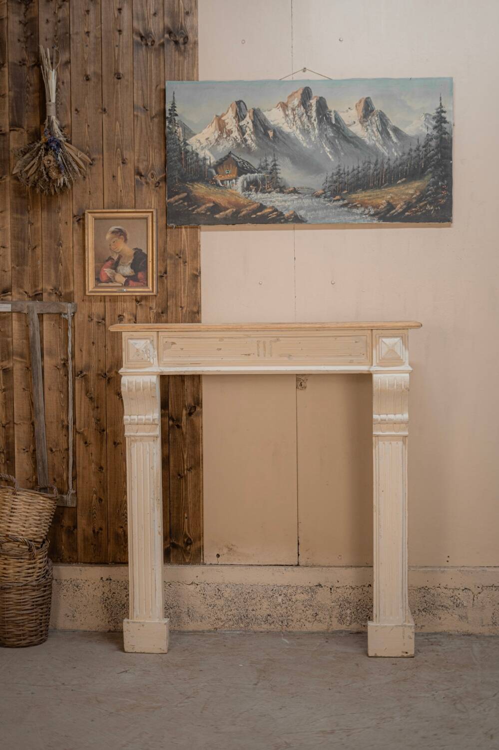 Fireplace mantel