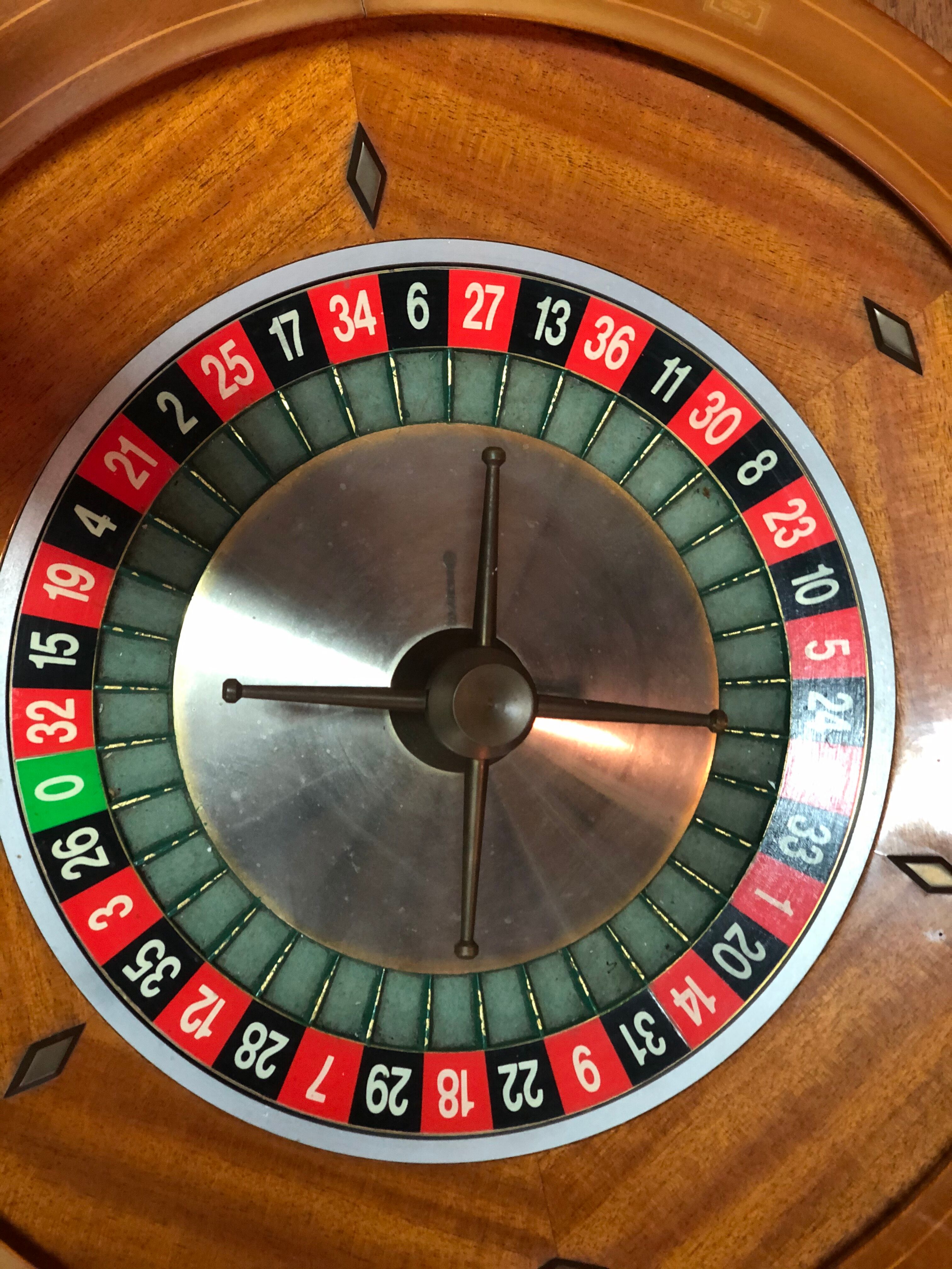 CARO mahogany casino roulette 60/70 years