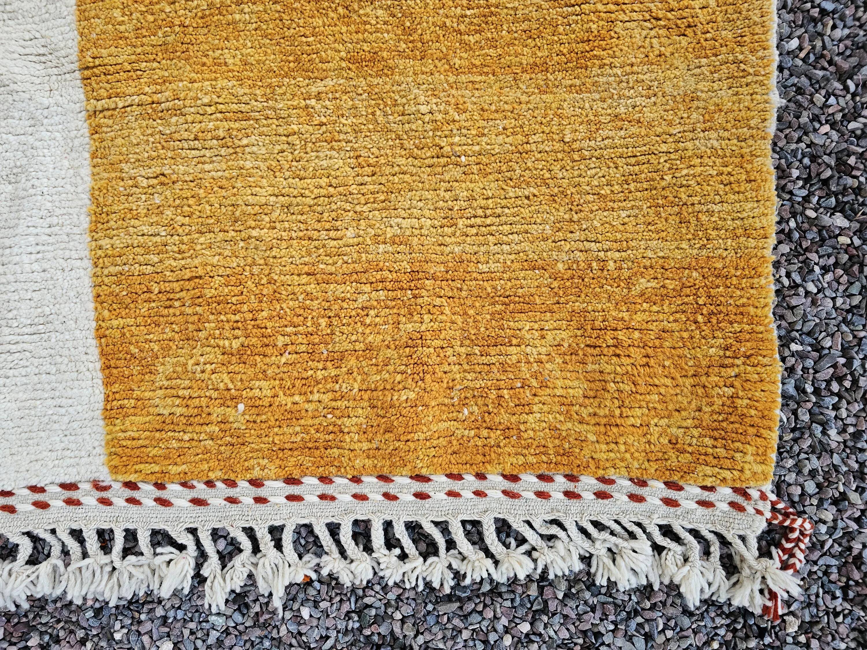Authentic Berber rug in pure wool 2.5x1.5 m