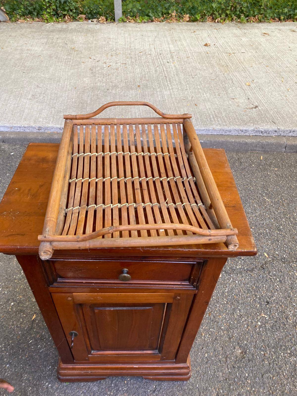 Vintage serving tray in bamboo and woven rattan boho / tropical 1970s