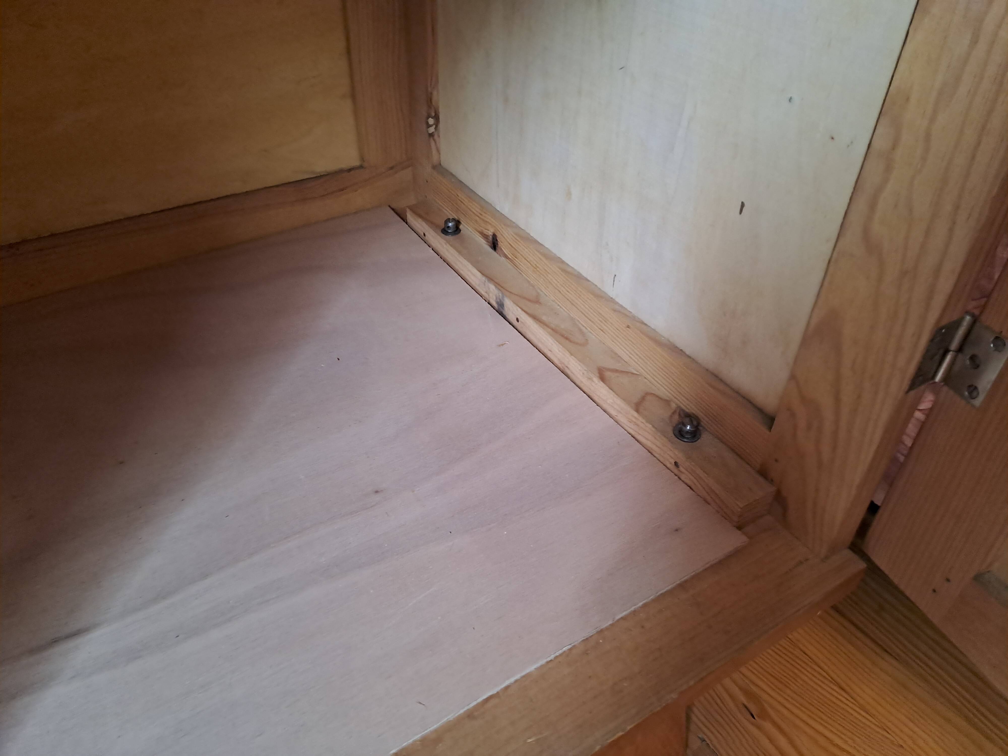 1930s Parisian wardrobe with compass feet