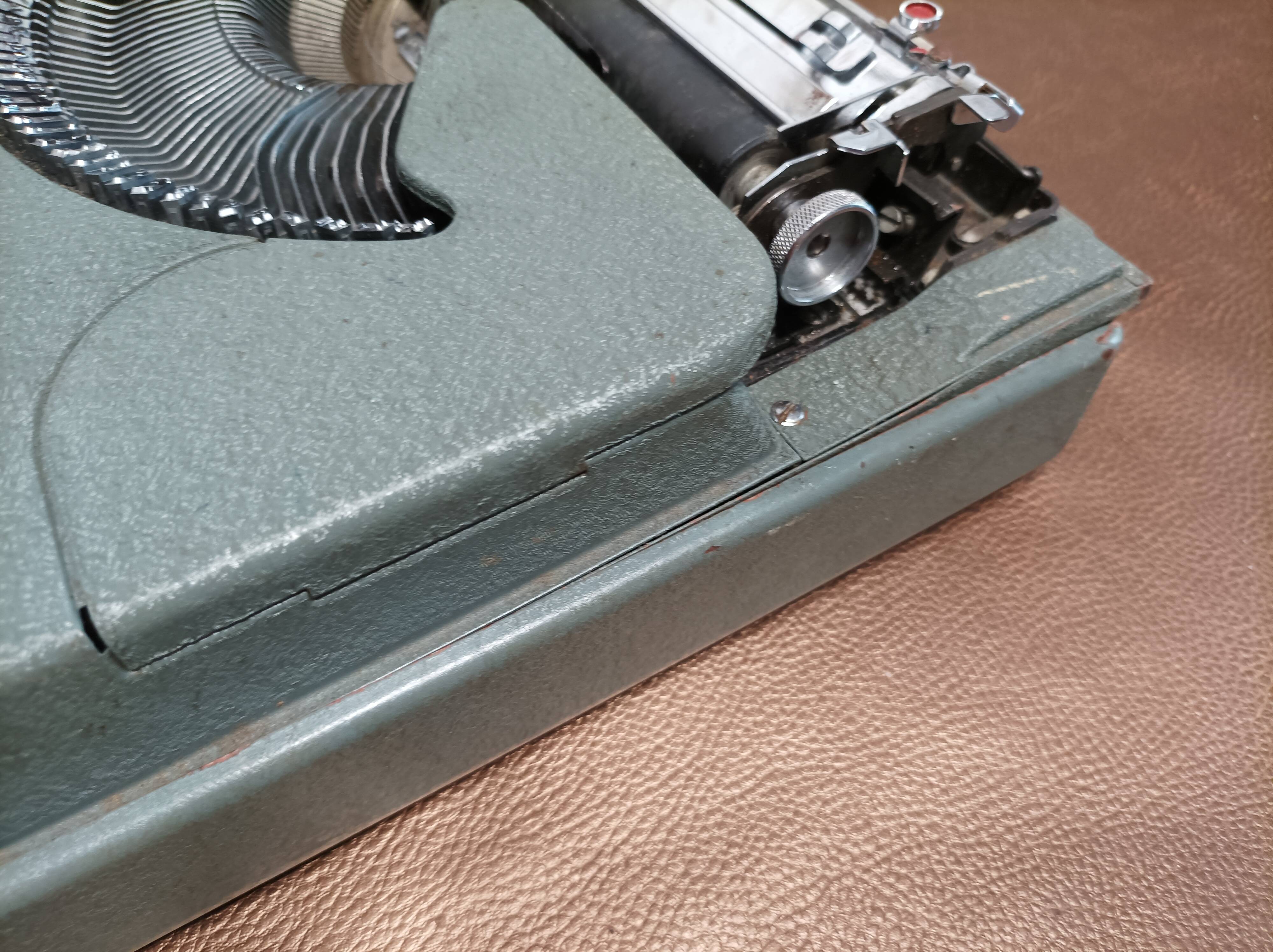 Mj rooy portable typewriter - made in france 1950s