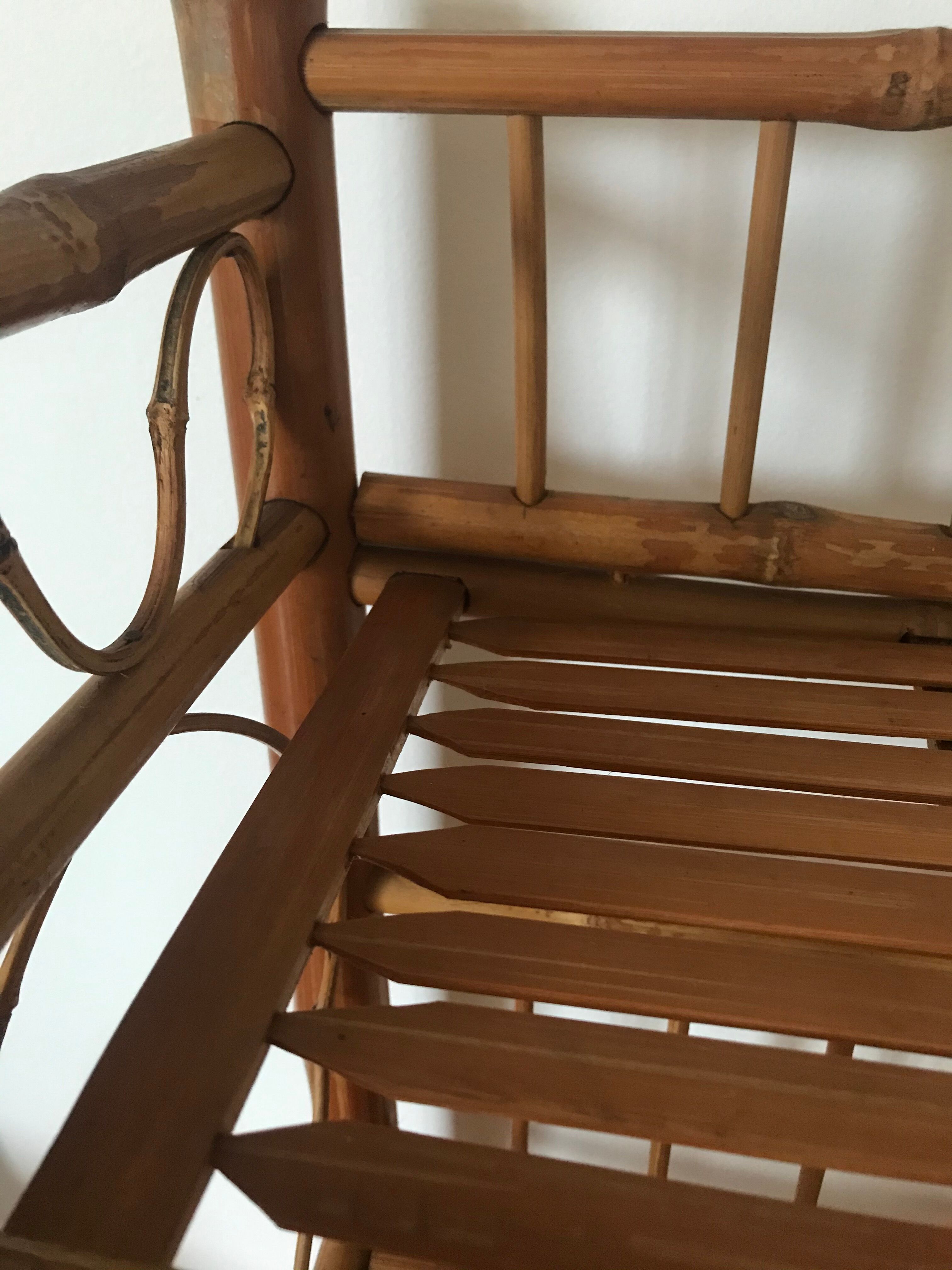 Vintage rattan shelf year 60