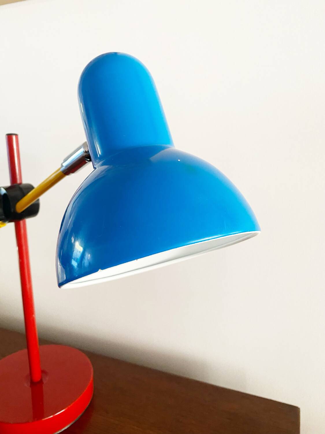 Articulated lamp from the 80s