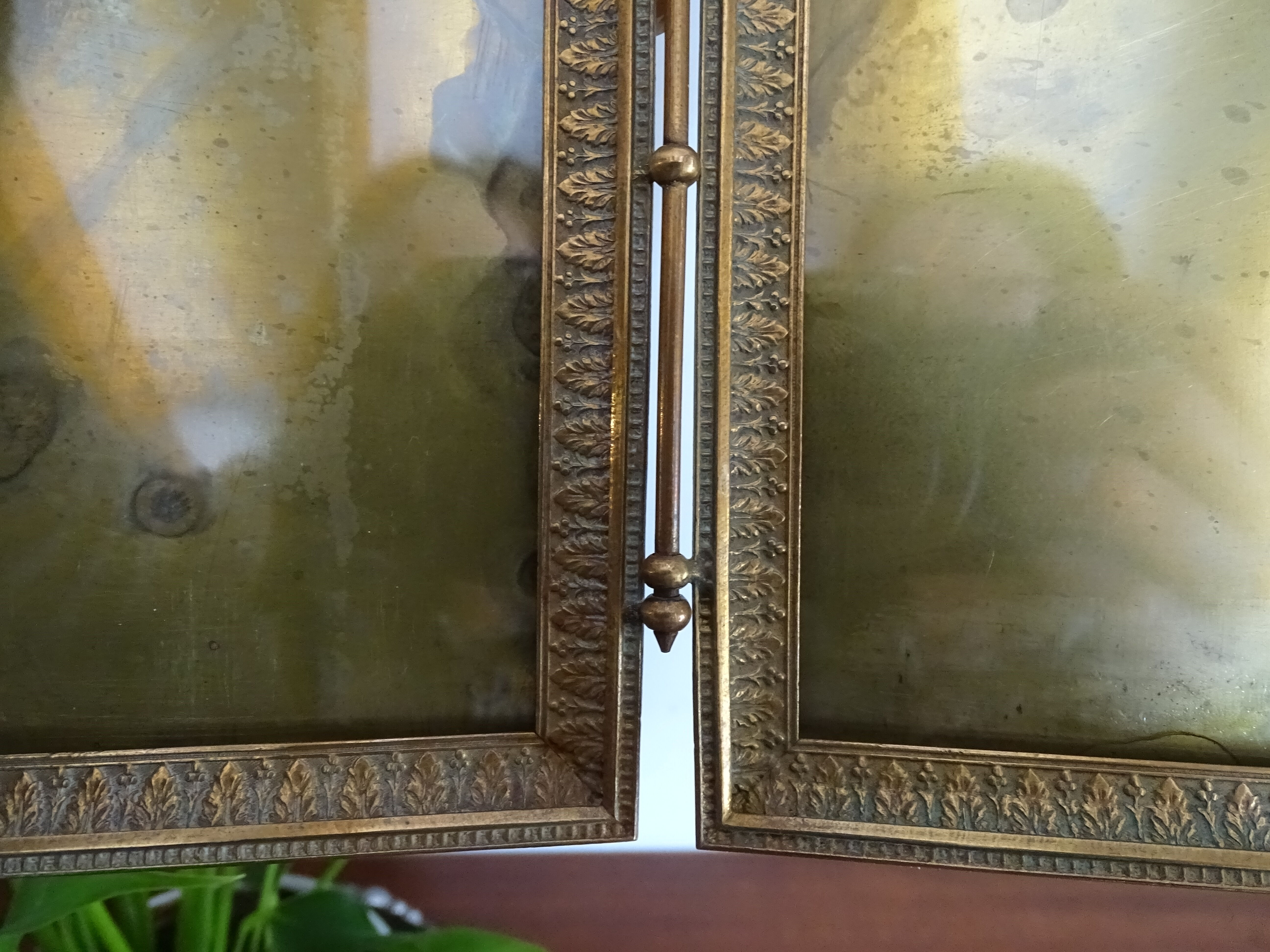 Double cadre photo diptyque bronze doré et laiton style Louis XVI - XIXème