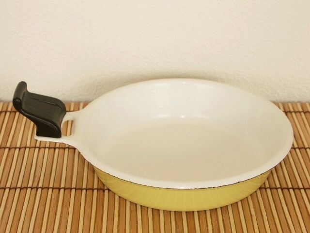 Plate round aubecq ø18 enamelled steel vintage 60