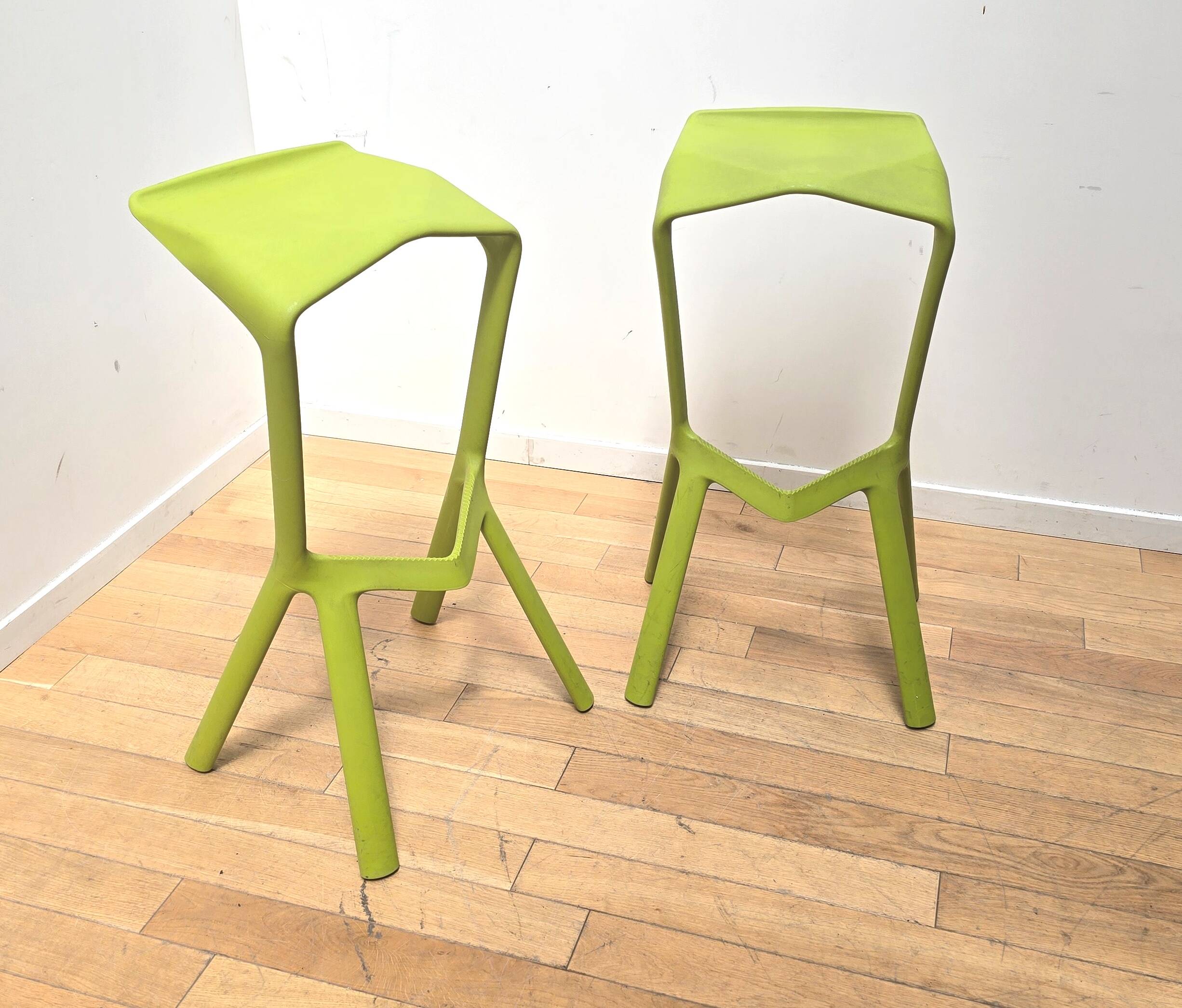 Prank Bar Stool, Miura
