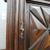 Armoire deux corps haut en retrait style Louis XIII