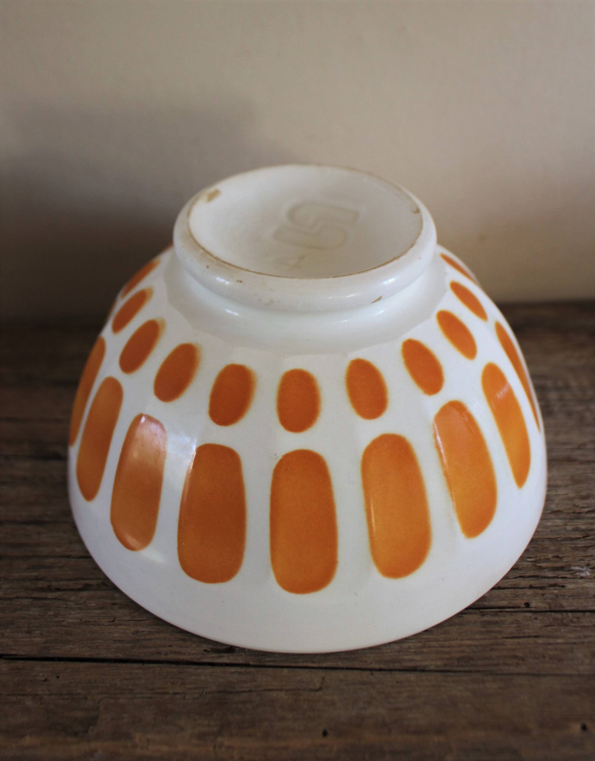 Sarreguemines orange footed bowl from the 70s