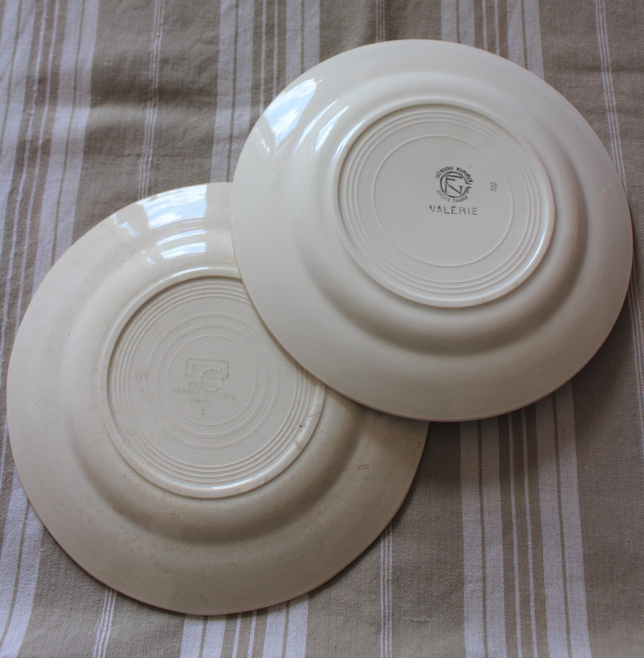 Lot 4 assiettes art deco dépareillé Digoin Sarreguemines badonviller givors bastia valérie