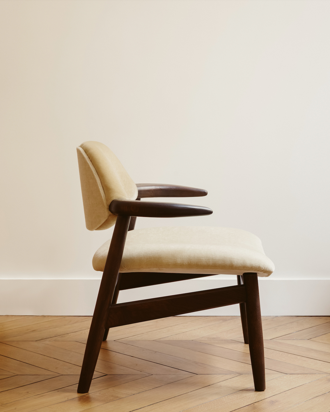 Cornn armchair